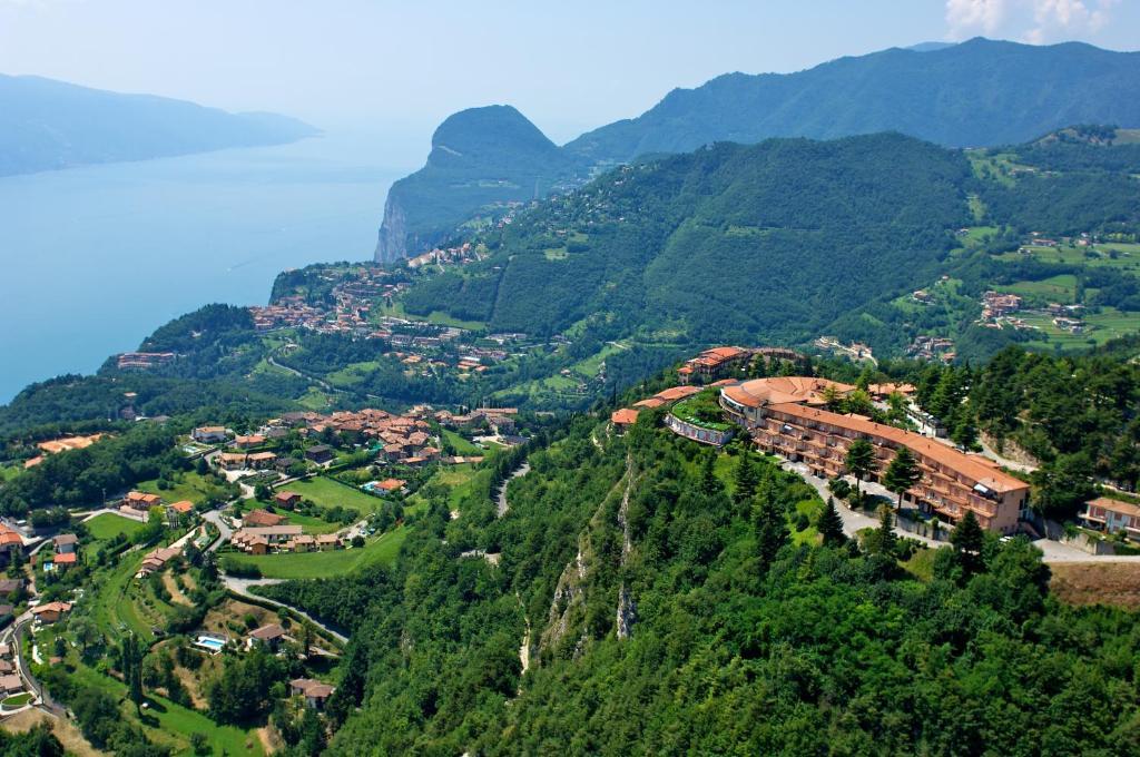 Hotel Le Balze - Aktiv & Wellness Tremosine Kültér fotó